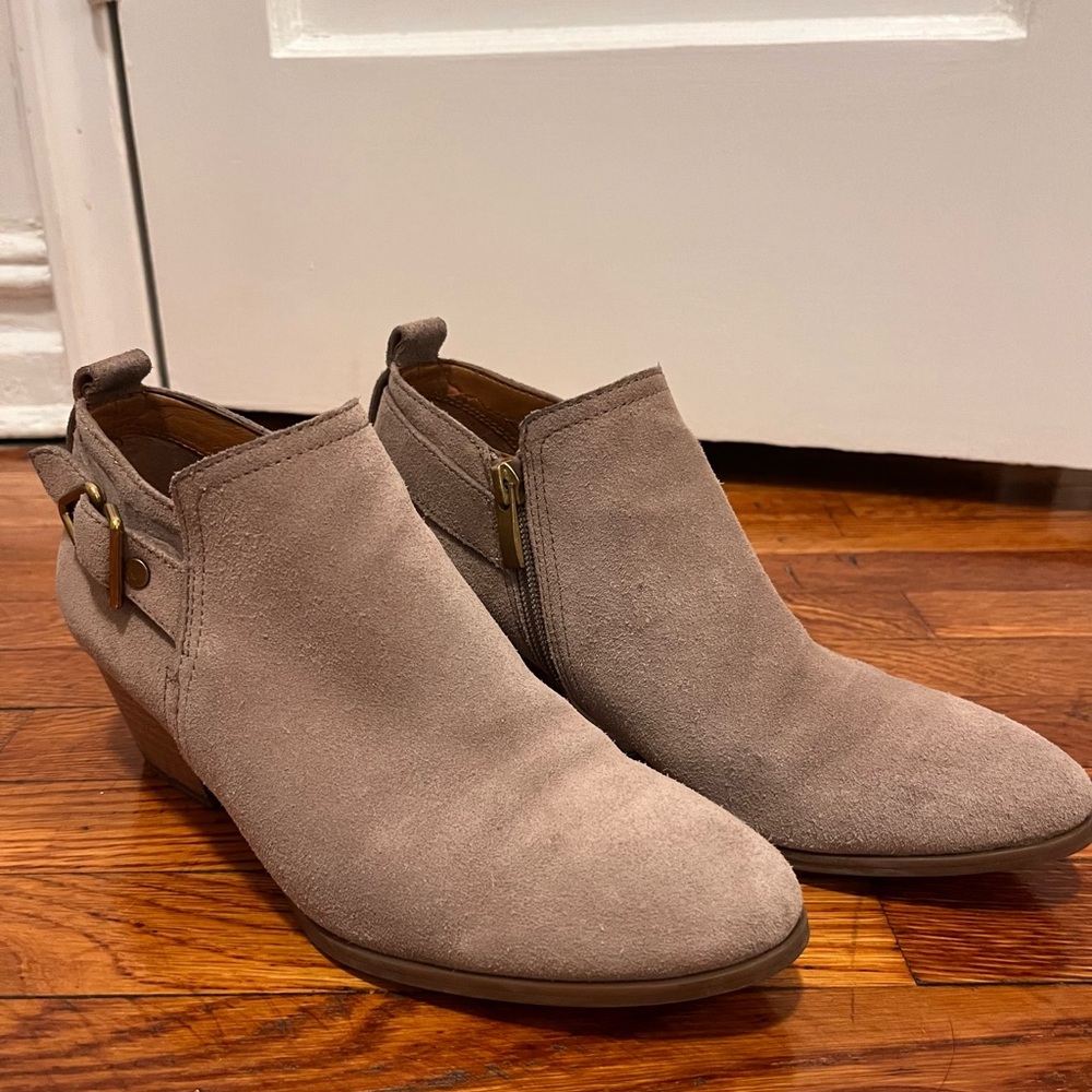 Franco Sarto Suede Buckle Garfield Ankle Bootie Size 8 wide